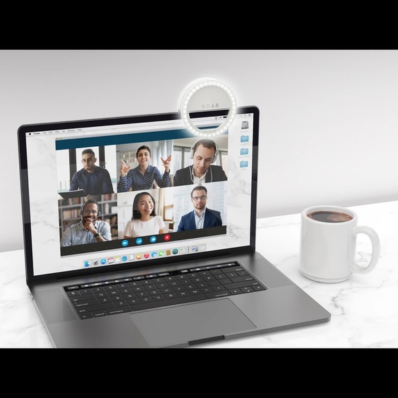 SOAR Tech Elevated Clip-On Selfie Ring Light - Picture 3 of 4